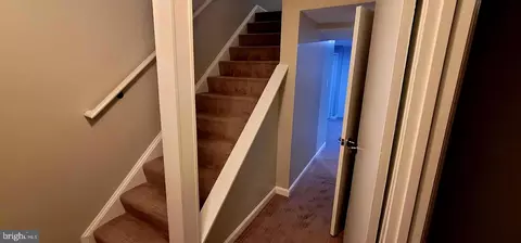 Entry Way - 1066 Tottenham Ct, Sterling, VA 20164 photo 1 of 2