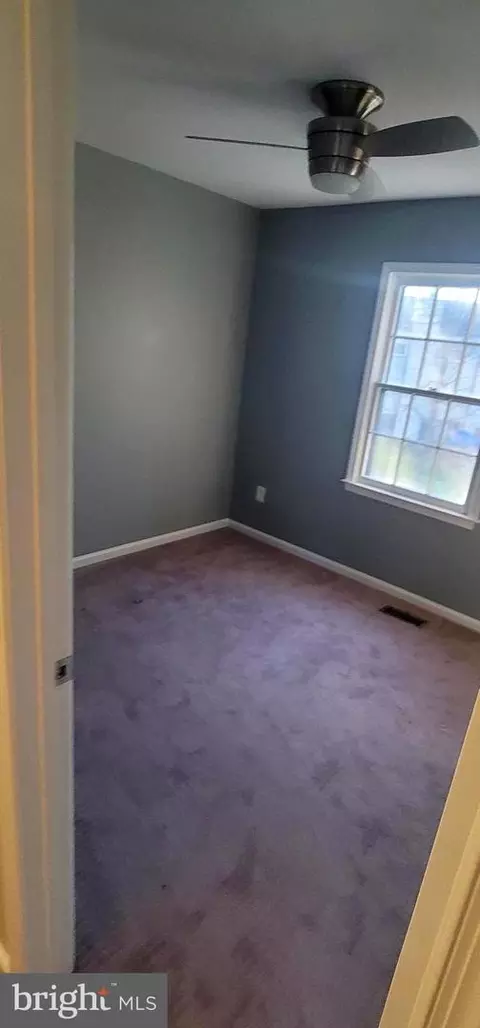 Other - 1066 Tottenham Ct, Sterling, VA 20164 photo 4 of 11