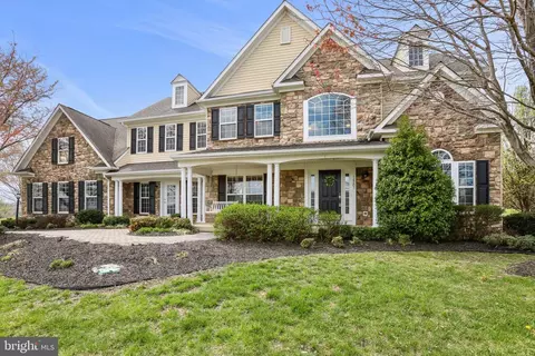 14201 Saratoga Park Dr, Purcellville, VA 20132