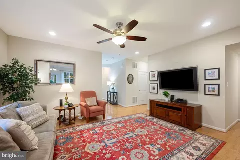 Bedroom - 20614 Crescent Pointe Pl, Ashburn, VA 20147 photo 1 of 6