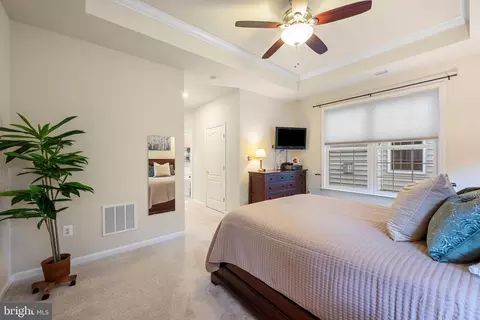 Bedroom - 20614 Crescent Pointe Pl, Ashburn, VA 20147 photo 3 of 6