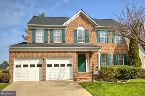 46522 Cedarhurst Dr, Sterling, VA 20165