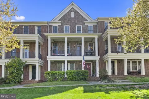 41054 Coltrane Sq, Leesburg, VA 20175