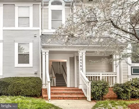 20582 Snowshoe Sq #302, Ashburn, VA 20147