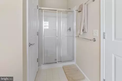 Bath - 20652 Sibbald Sq, Ashburn, VA 20147 photo 4 of 6