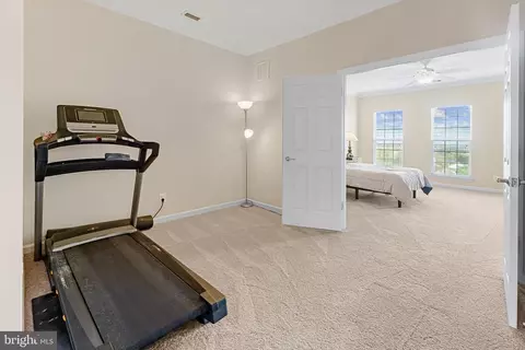 Bedroom - 20652 Sibbald Sq, Ashburn, VA 20147 photo 1 of 6