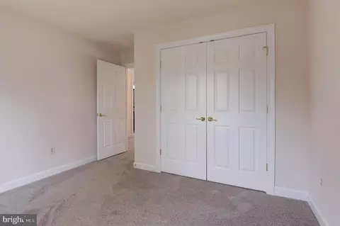 Bedroom - 42983 Bluengrey Ct, Ashburn, VA 20147 photo 2 of 2