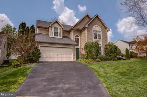 42983 Bluengrey Ct, Ashburn, VA 20147