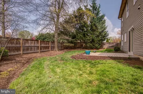 Exterior - 42983 Bluengrey Ct, Ashburn, VA 20147 photo 4 of 7