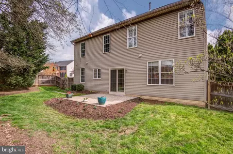 Exterior - 42983 Bluengrey Ct, Ashburn, VA 20147 photo 7 of 7