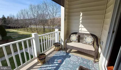 Exterior - 42415 Bowditch, Brambleton, VA 20148 photo 1 of 5