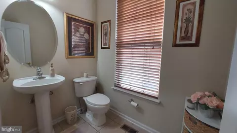 Bath - 42415 Bowditch, Brambleton, VA 20148 photo 1 of 5