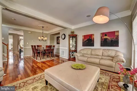 Living - 43139 Crosswind Ter, Broadlands, VA 20148 photo 4 of 12