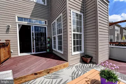 Exterior - 43139 Crosswind Ter, Broadlands, VA 20148 photo 3 of 8