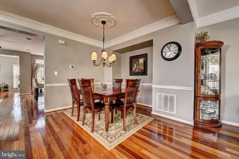Dining - 43139 Crosswind Ter, Broadlands, VA 20148 photo 2 of 2