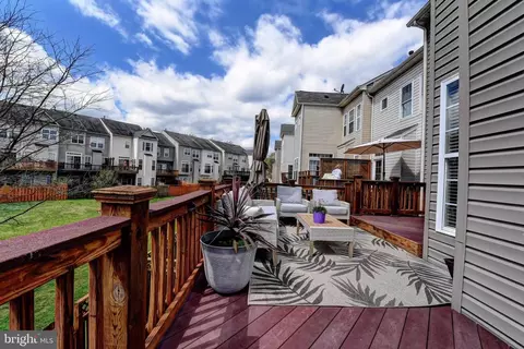 Exterior - 43139 Crosswind Ter, Broadlands, VA 20148 photo 5 of 8