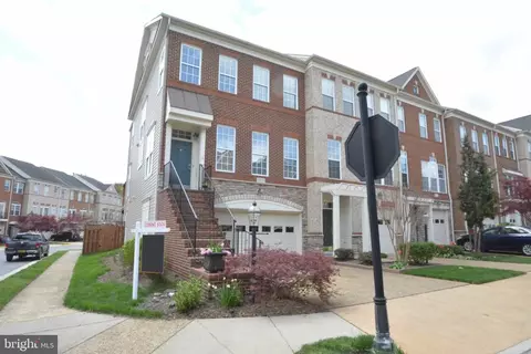 Exterior - 43139 Crosswind Ter, Broadlands, VA 20148 photo 2 of 8