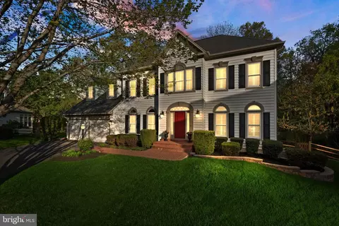 20765 Eastlake Ct, Sterling, VA 20165