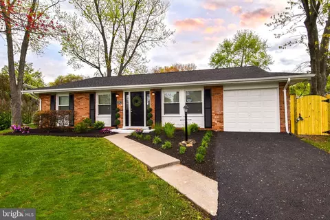 1002 S Sterling Blvd, Sterling, VA 20164