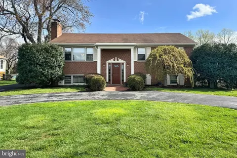 40104 Mount Gilead Rd, Leesburg, VA 20175