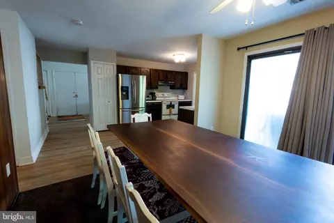 Dining - 112 Biscayne Ct, Sterling, VA 20164 photo 1 of 4