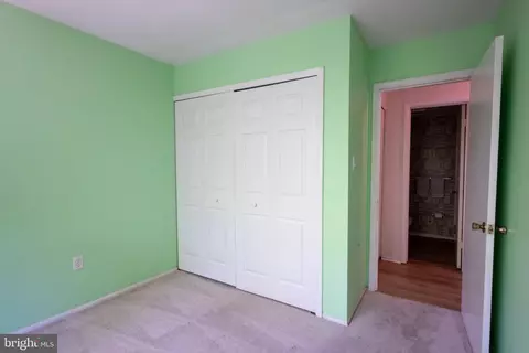 Bedroom - 112 Biscayne Ct, Sterling, VA 20164 photo 7 of 8