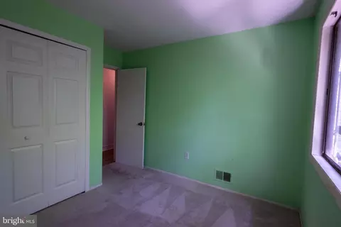 Bedroom - 112 Biscayne Ct, Sterling, VA 20164 photo 8 of 8