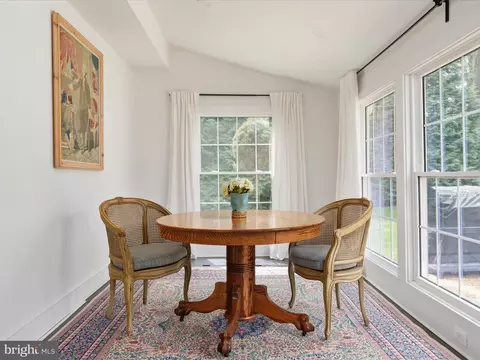 Dining - 38923 Paynes Ln, Hamilton, VA 20158 photo 2 of 3