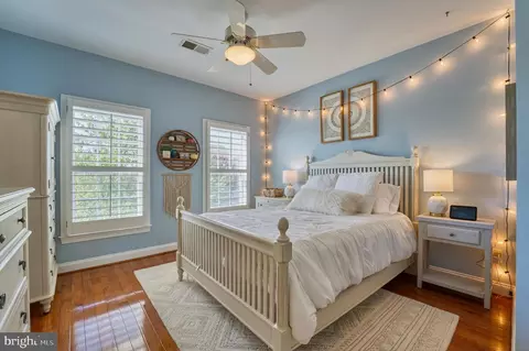 Bedroom - 22176 Windy Pine Ct, Broadlands, VA 20148 photo 6 of 8