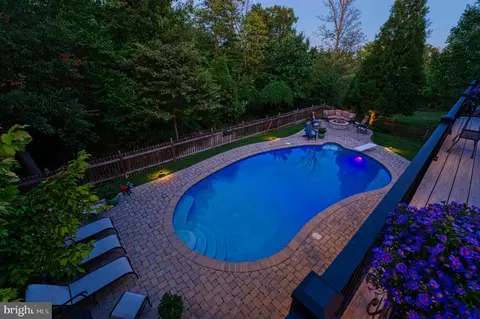 Exterior - 22176 Windy Pine Ct, Broadlands, VA 20148 photo 10 of 23