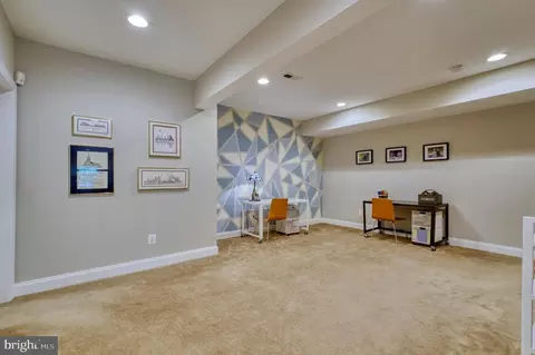 Living - 22176 Windy Pine Ct, Broadlands, VA 20148 photo 6 of 8