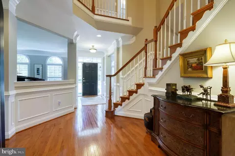 Entry Way - 22176 Windy Pine Ct, Broadlands, VA 20148 photo 2 of 4