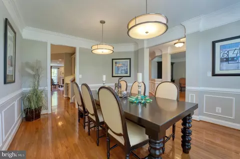 Dining - 22176 Windy Pine Ct, Broadlands, VA 20148 photo 5 of 5