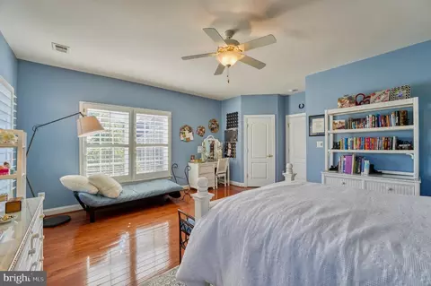 Bedroom - 22176 Windy Pine Ct, Broadlands, VA 20148 photo 5 of 8