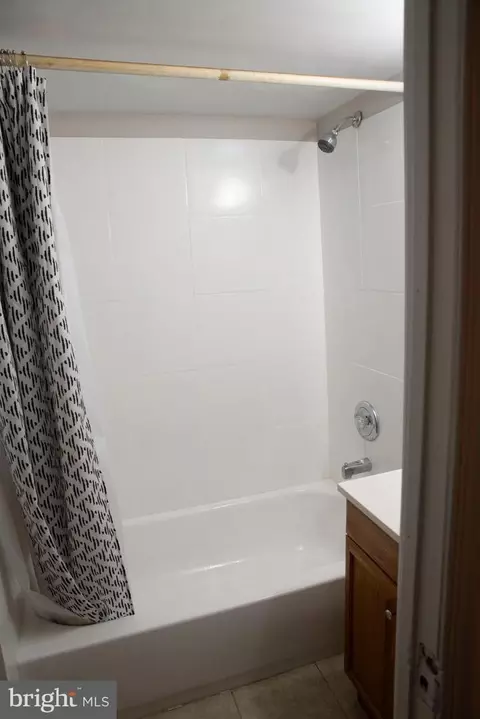1074 Tottenham Ct, Sterling, VA 20164 photo 11