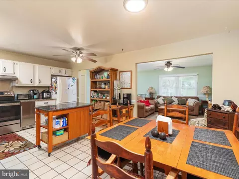 100 Peach Tree Ct, Hamilton, VA 20158 photo 10