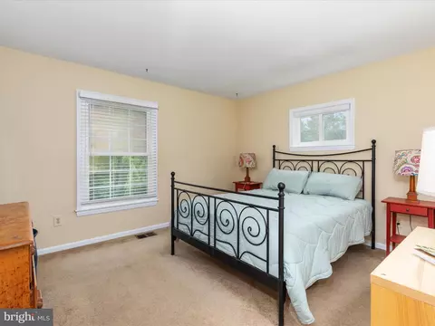 100 Peach Tree Ct, Hamilton, VA 20158 photo 15