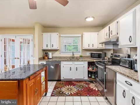 100 Peach Tree Ct, Hamilton, VA 20158 photo 8