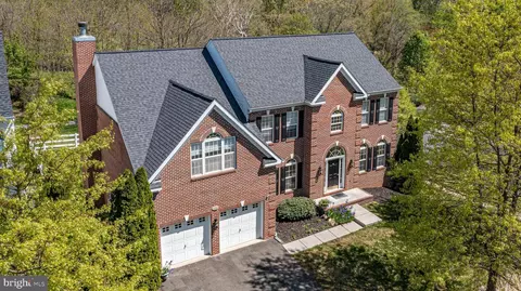 17680 Tedler Cir, Round Hill, VA 20141