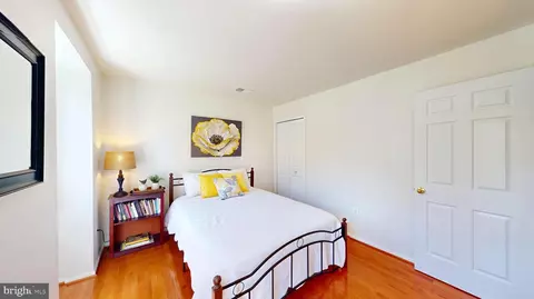 Bedroom - 206 Environs Rd, Sterling, VA 20165 photo 5 of 6