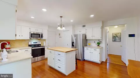 Kitchen - 206 Environs Rd, Sterling, VA 20165 photo 2 of 5