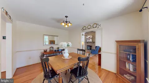 Dining - 206 Environs Rd, Sterling, VA 20165 photo 3 of 6
