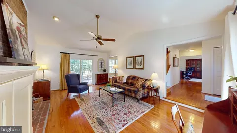 Living - 206 Environs Rd, Sterling, VA 20165 photo 2 of 5