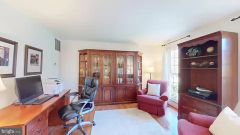 Living - 206 Environs Rd, Sterling, VA 20165 photo 4 of 5