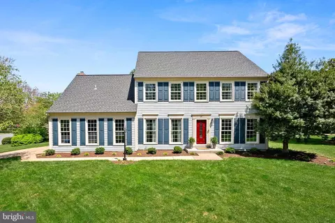 57 Whittingham Cir, Sterling, VA 20165
