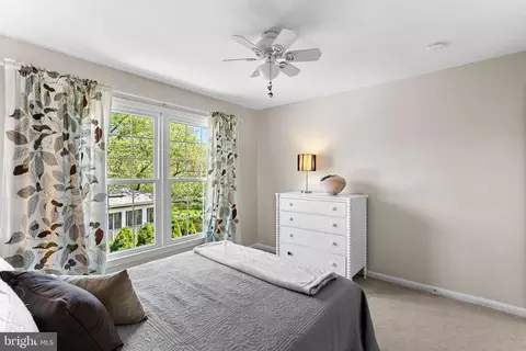Bedroom - 57 Whittingham Cir, Sterling, VA 20165 photo 16 of 17