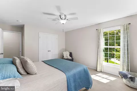 Bedroom - 57 Whittingham Cir, Sterling, VA 20165 photo 11 of 17