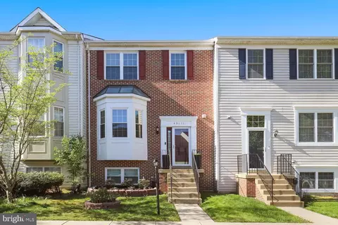 43111 Candlewick Sq, Leesburg, VA 20176