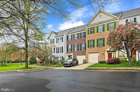 20585 Crestmont Ter, Sterling, VA 20165