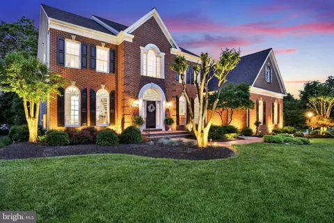 18896 Goose Bluff Ct, Leesburg, VA 20176